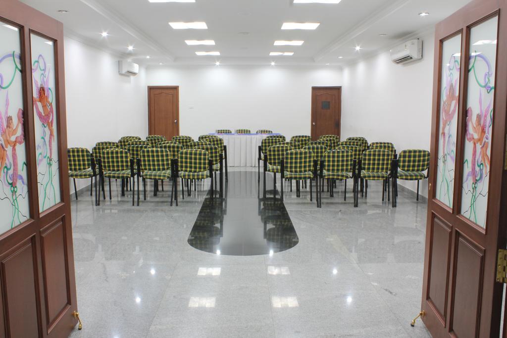 Hotel Emerald Park Chennai Ngoại thất bức ảnh